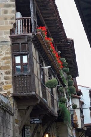 Pand in Santillana del Mar Pand in Santillana del Mar